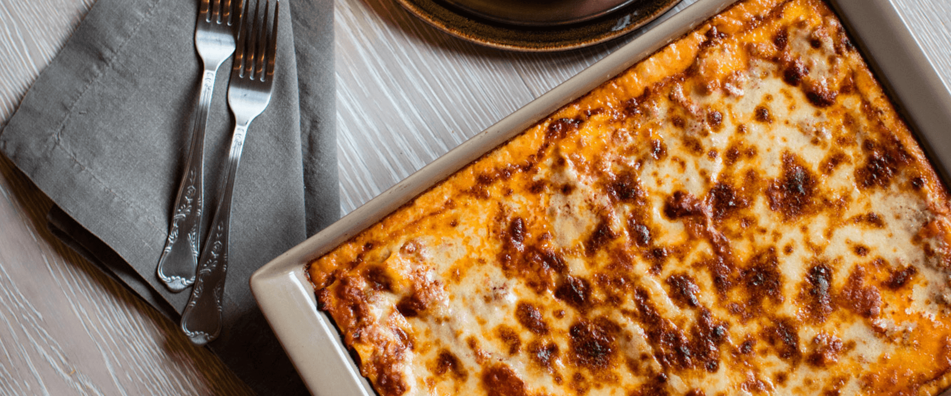 CA_LASAGNE-BOLOGNESE-WITH-RICOTTA_1920x800.png