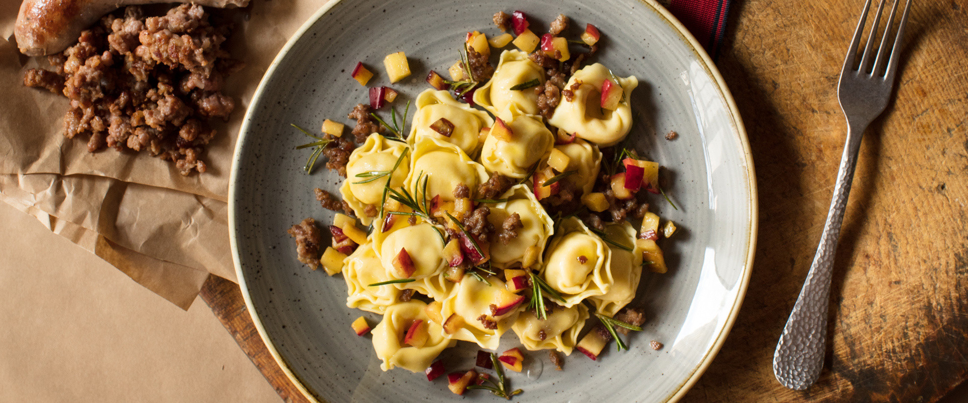 Tortelloni Ricotta &amp; Spinat mit Apfel und Salsiccia - Giovanni Rana