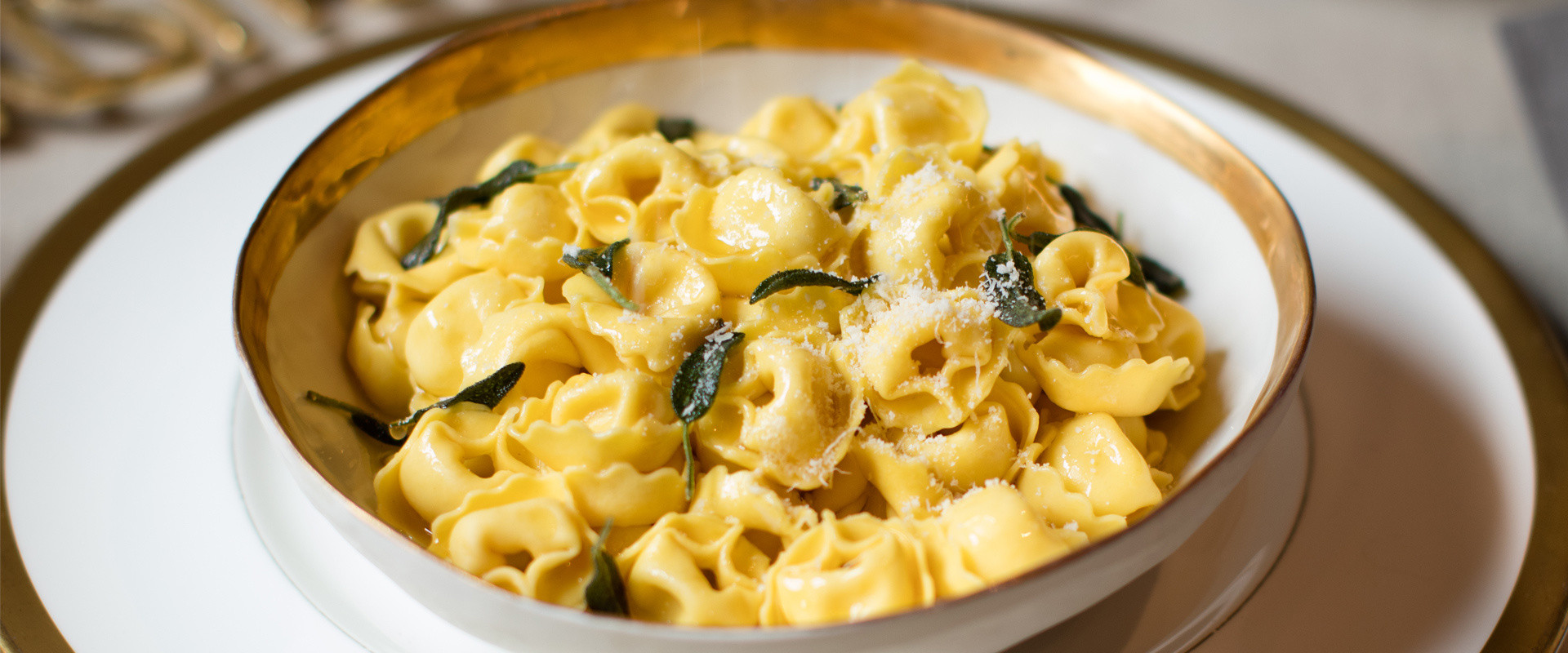 Prosciutto cotto & mozzarella Tortelloni with butter and sage recipe