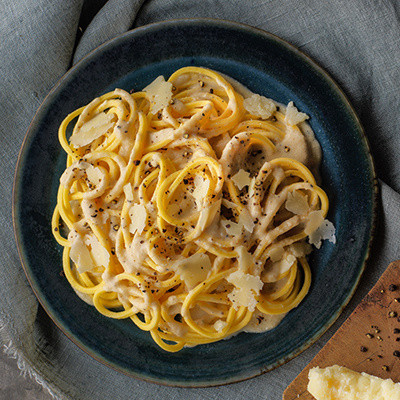 TONNARELLI CACIO E PEPE CON SCAGLIE DI PECORINO ROMANO DOP