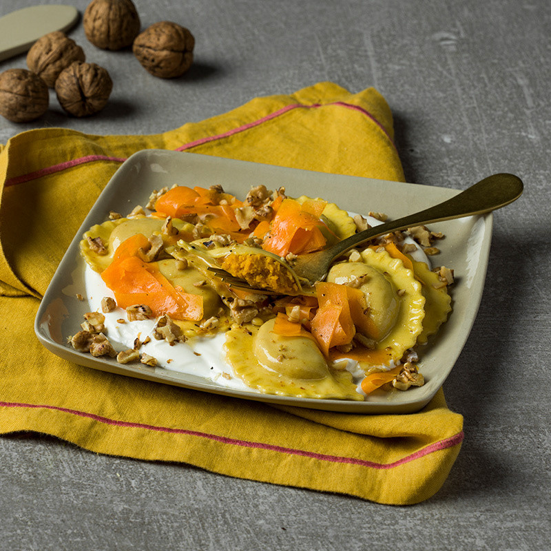 Butternut Squash Ravioli with goat cheese cream and toasted walnuts - Food  Service Giovanni Rana