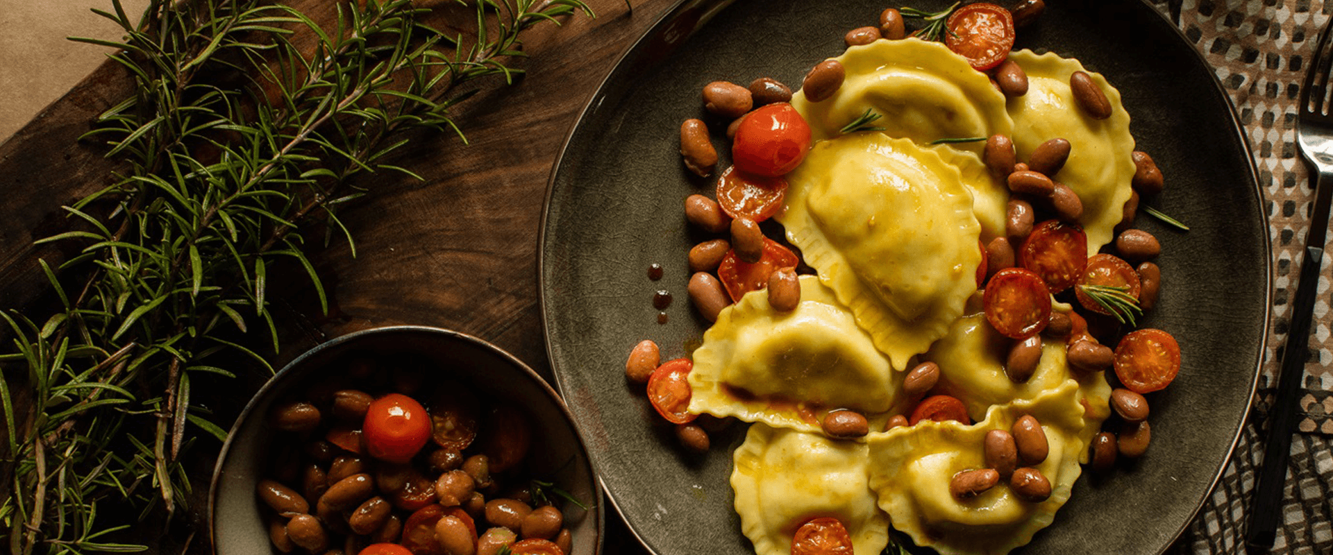CA_ITALIAN-SAUSAGE-RAVIOLI-WITH-BEANS-ROASTED-TOMATOES-AND-BALSAMIC_1920x800.png