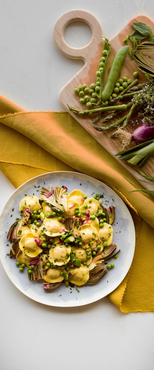 4CHEESERAVIOLI_SPRINGVEGETABLERAGOUT_HERBS_mobile
