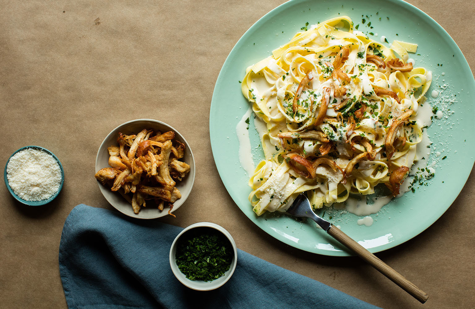 Fettuccine ALFREDO mit knusprigem Hähnchenfleisch - Giovanni Rana