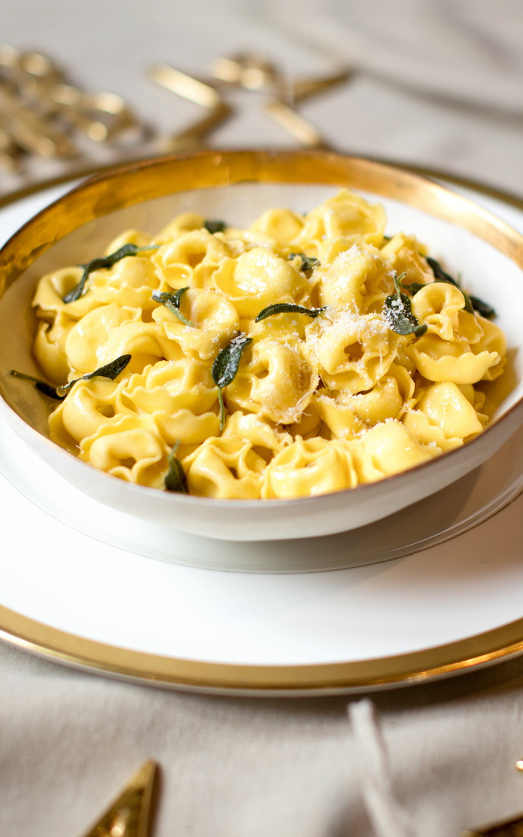 Prosciutto Cotto Mozzarella Tortelloni With Butter And Sage Recipe La Famiglia Rana