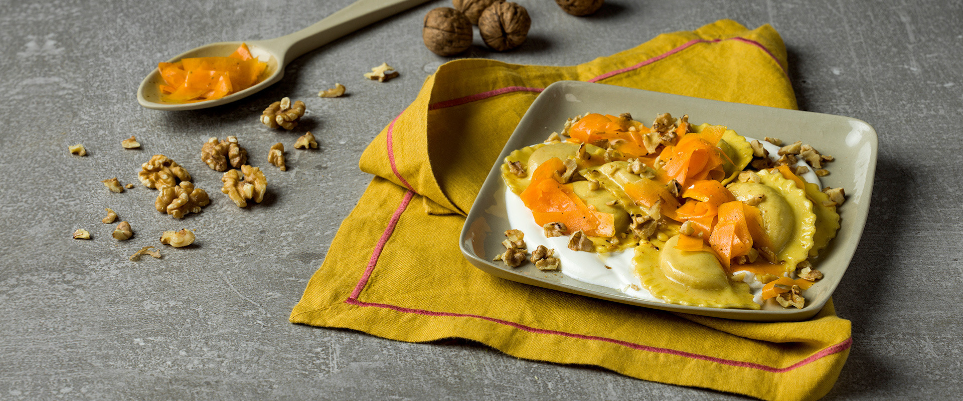 Butternut Squash Ravioli with goat cheese cream and toasted walnuts - Food  Service Giovanni Rana