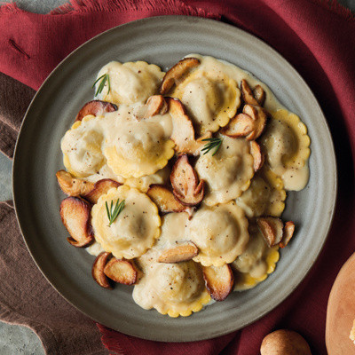 Ravioli ai funghi con Castelmagno e funghi porcini
